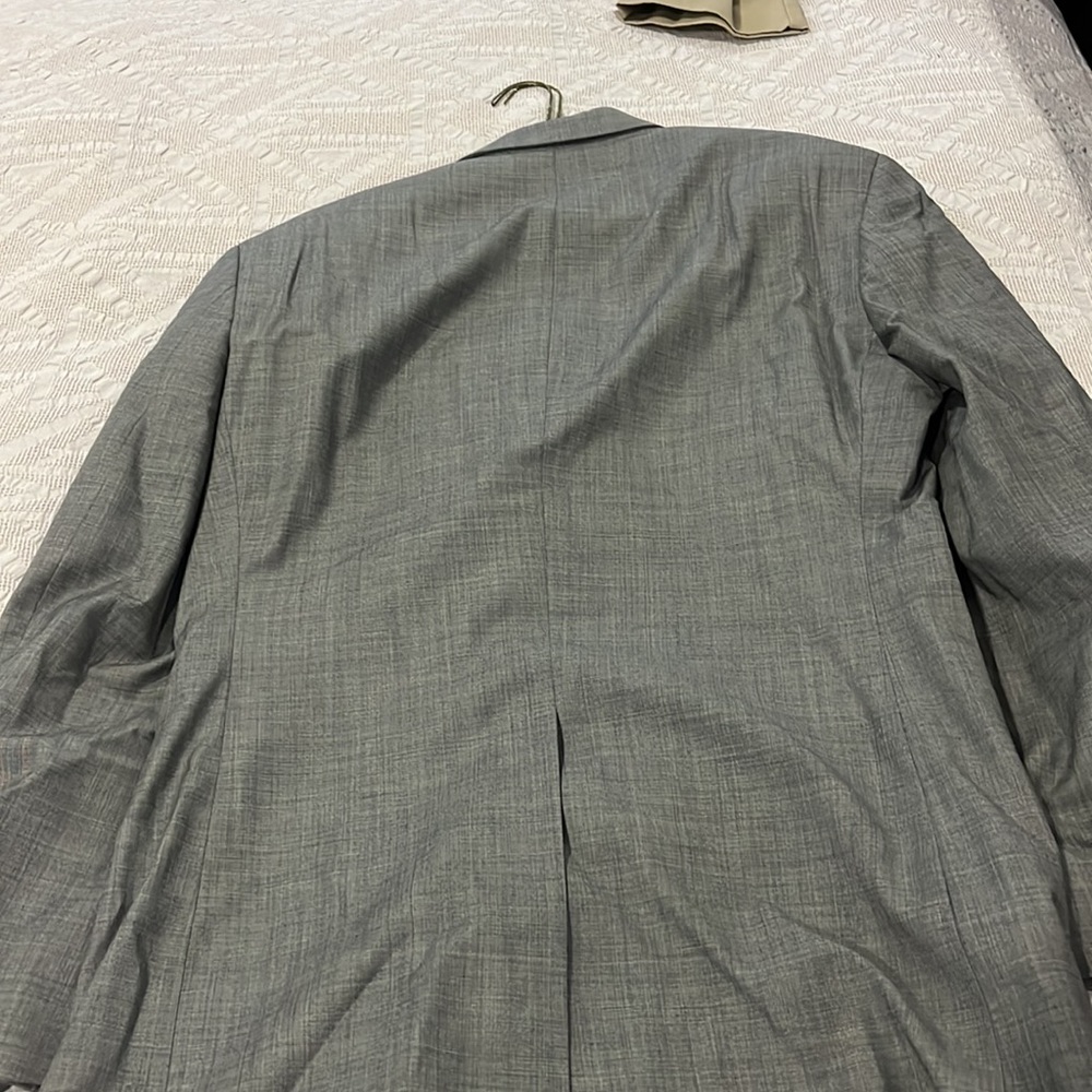 Nautica Suit, 40R, Grey, Never Worn - Picture 4 of 7
